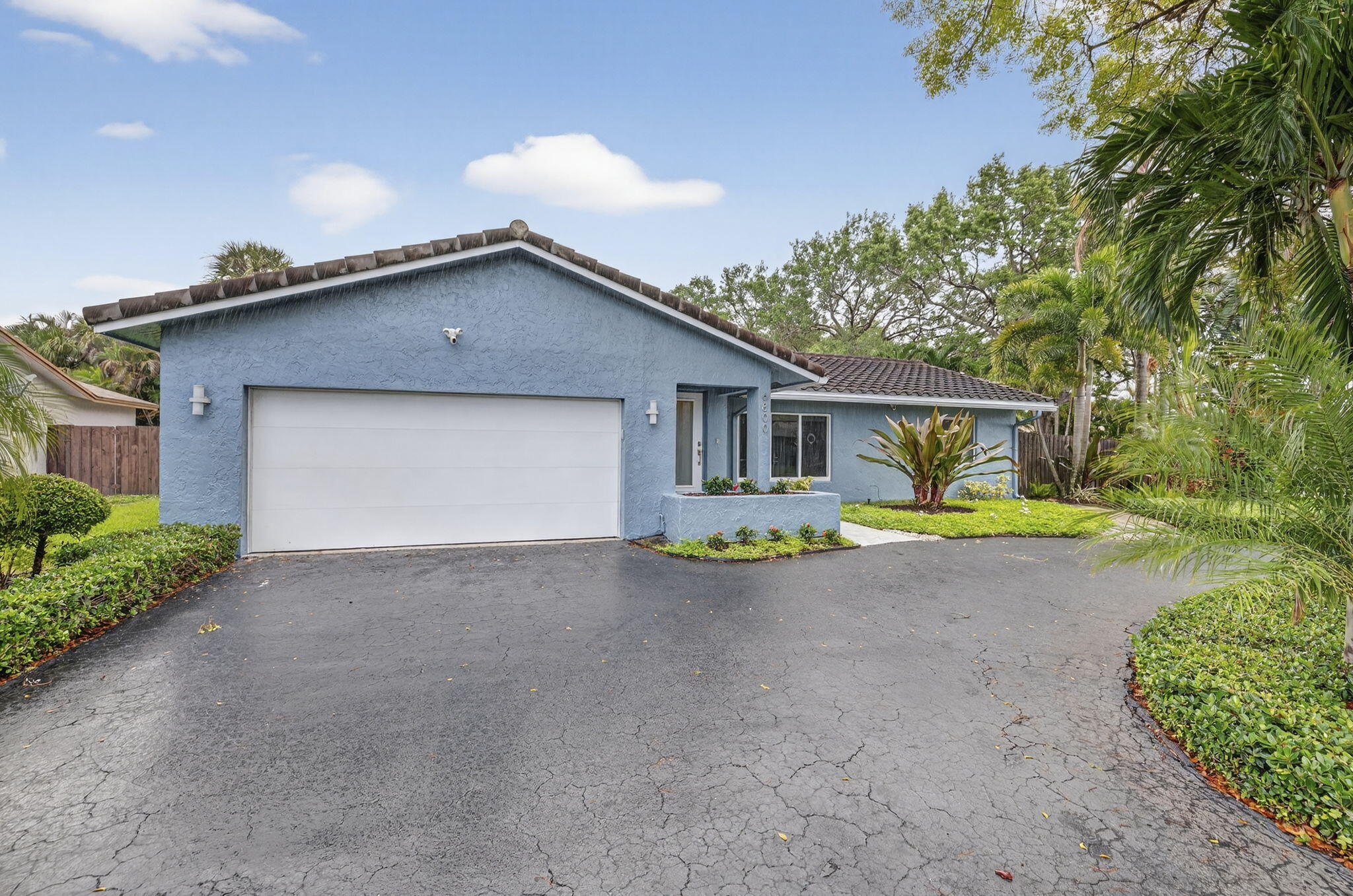 6800 NW 24th Terrace