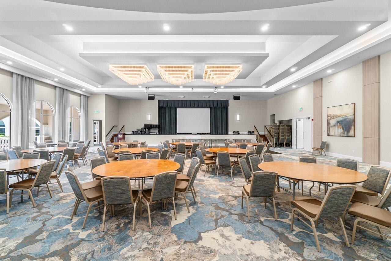 VALENCIA LAKES - Residential Lease