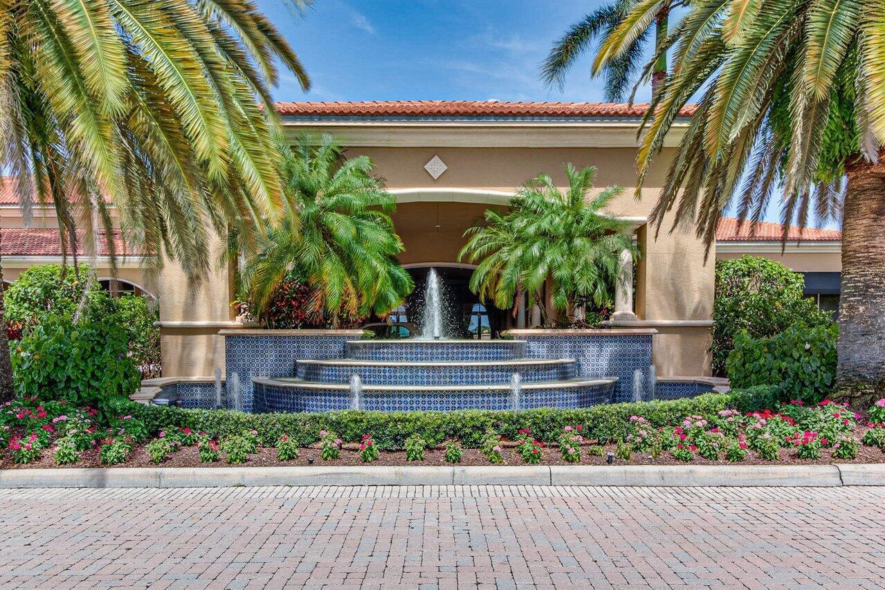 VALENCIA LAKES - Residential Lease