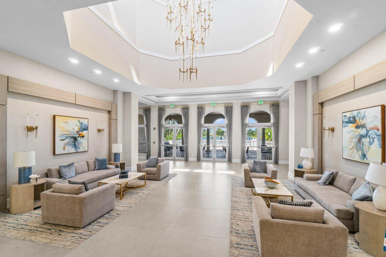 VALENCIA LAKES - Residential Lease