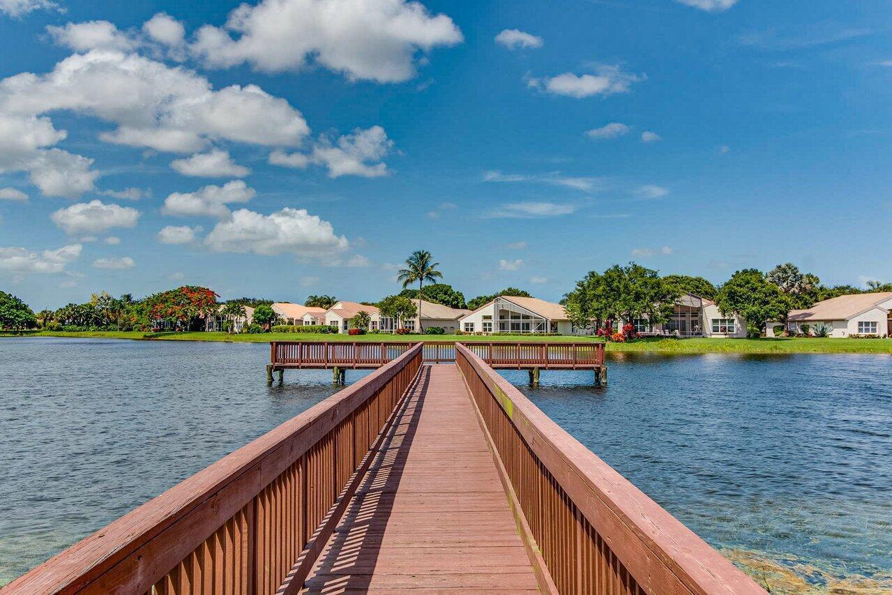 VALENCIA LAKES - Residential Lease