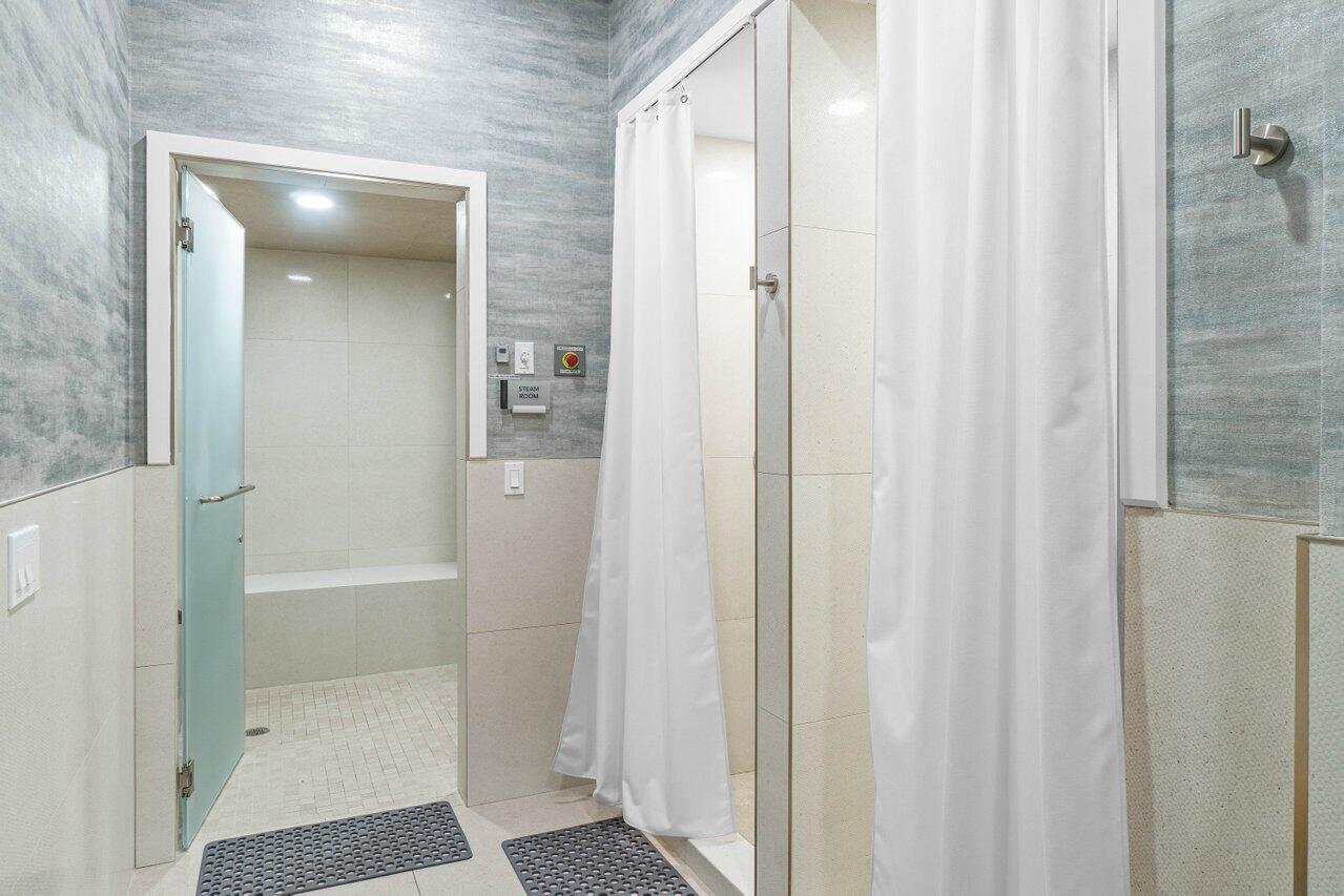 VALENCIA LAKES - Residential Lease