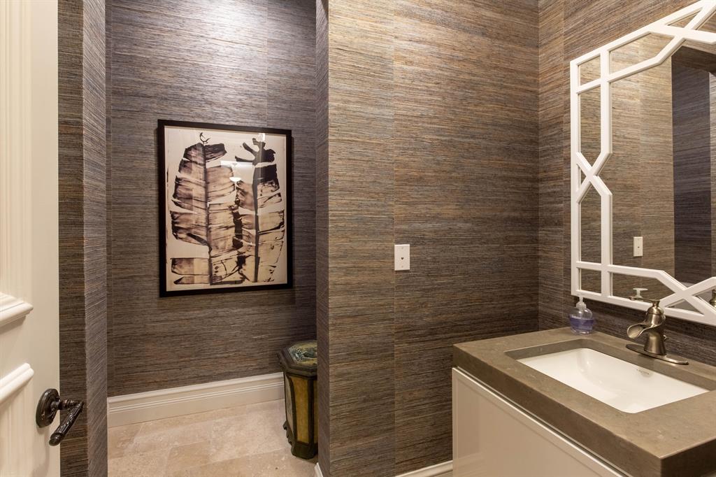 MIZNER ESTATES OF PALM BE - Residential