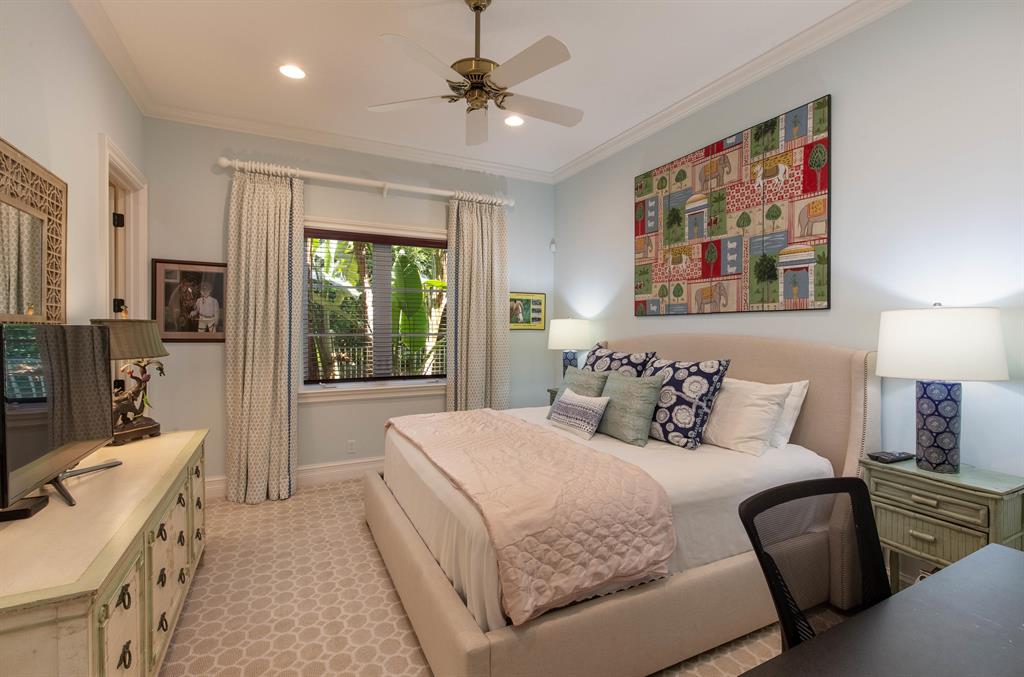 MIZNER ESTATES OF PALM BE - Residential