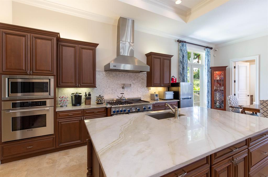 MIZNER ESTATES OF PALM BE - Residential