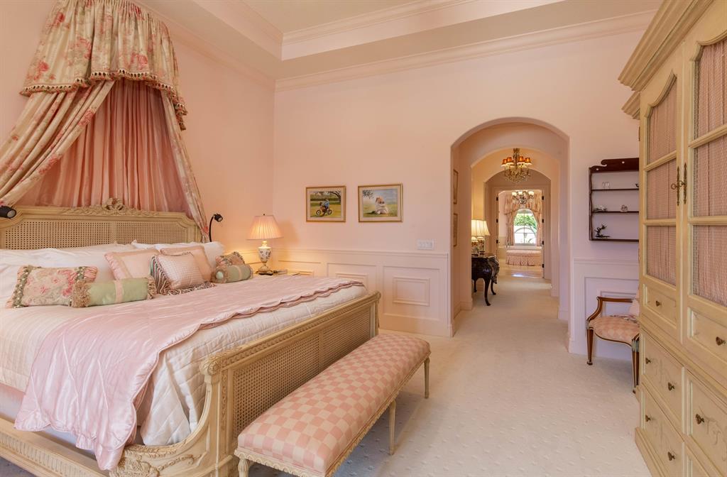 MIZNER ESTATES OF PALM BE - Residential