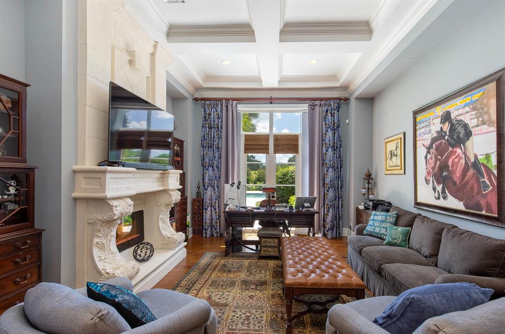 MIZNER ESTATES OF PALM BE - Residential