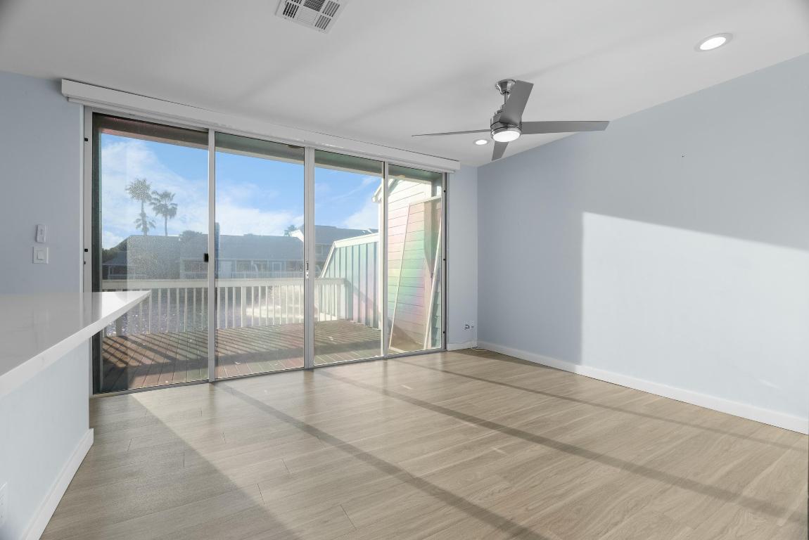 VILLAS OF OCEAN DUNES - Residential