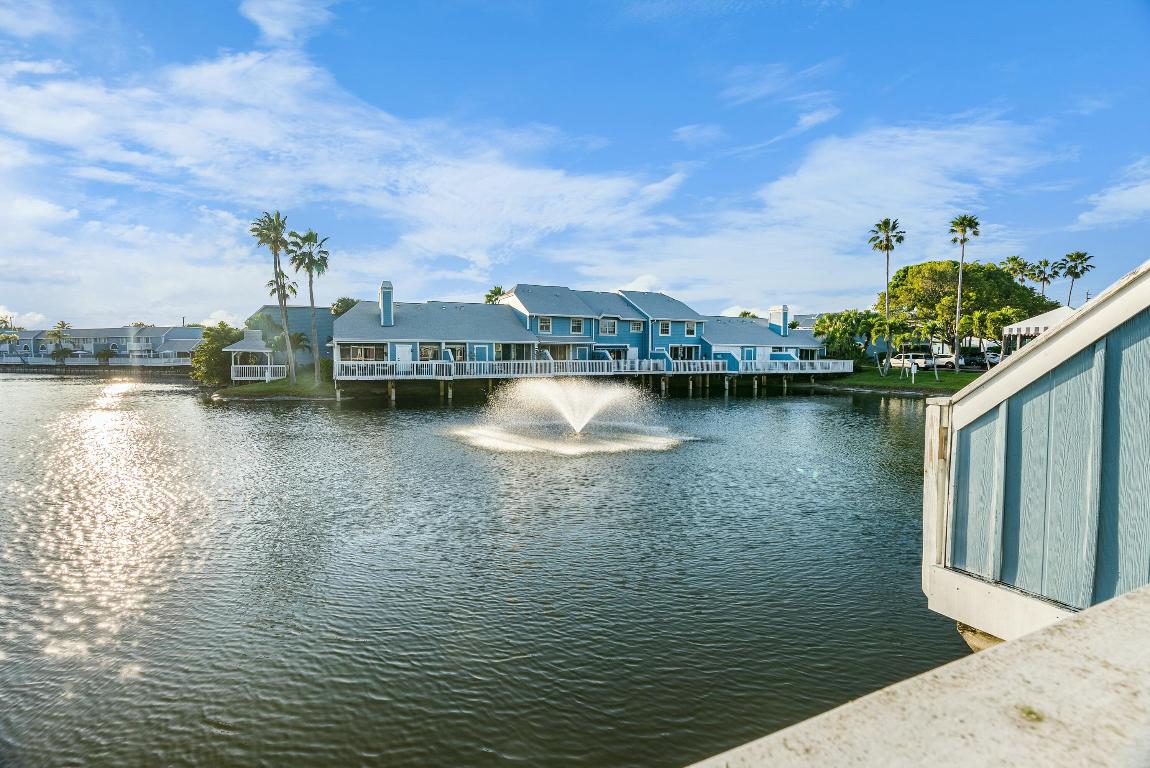 VILLAS OF OCEAN DUNES - Residential