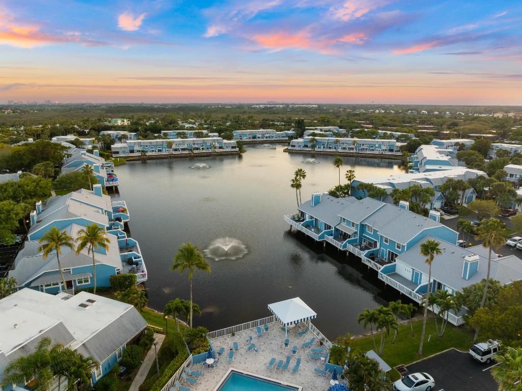 VILLAS OF OCEAN DUNES - Residential