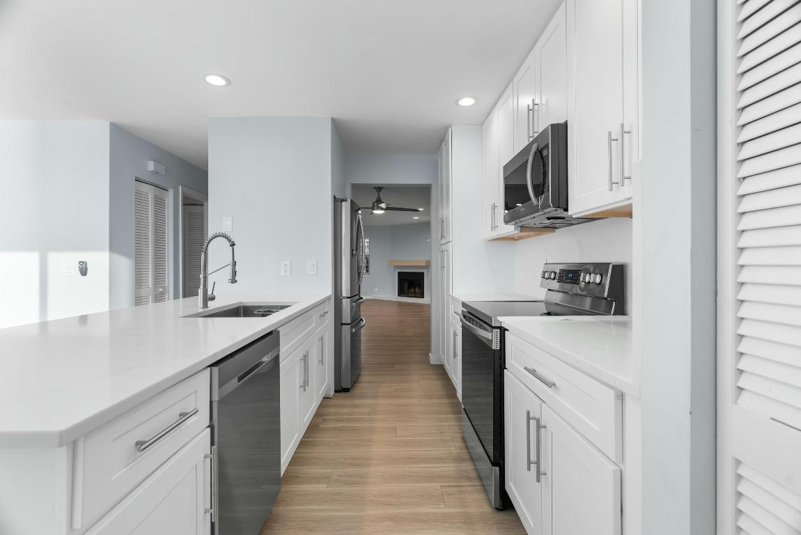 VILLAS OF OCEAN DUNES - Residential