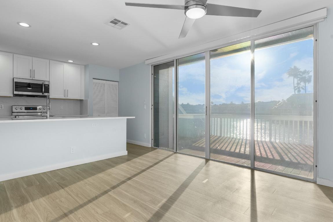 VILLAS OF OCEAN DUNES - Residential