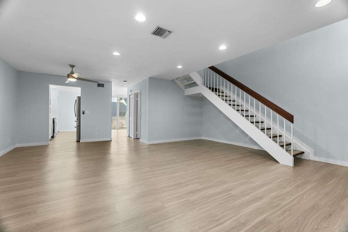 VILLAS OF OCEAN DUNES - Residential