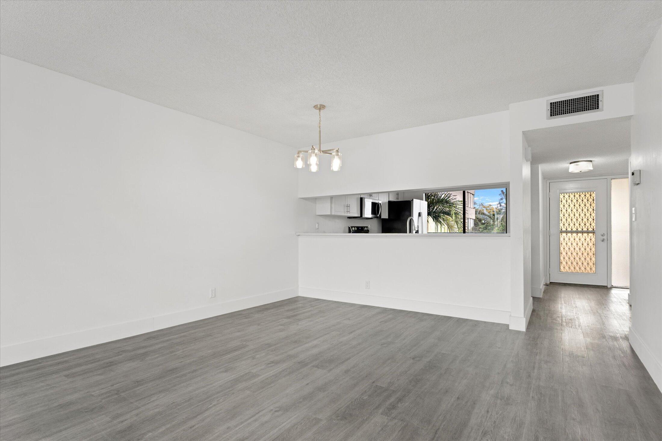 EATON AT HAMPTONS WEST CONDO - Residential