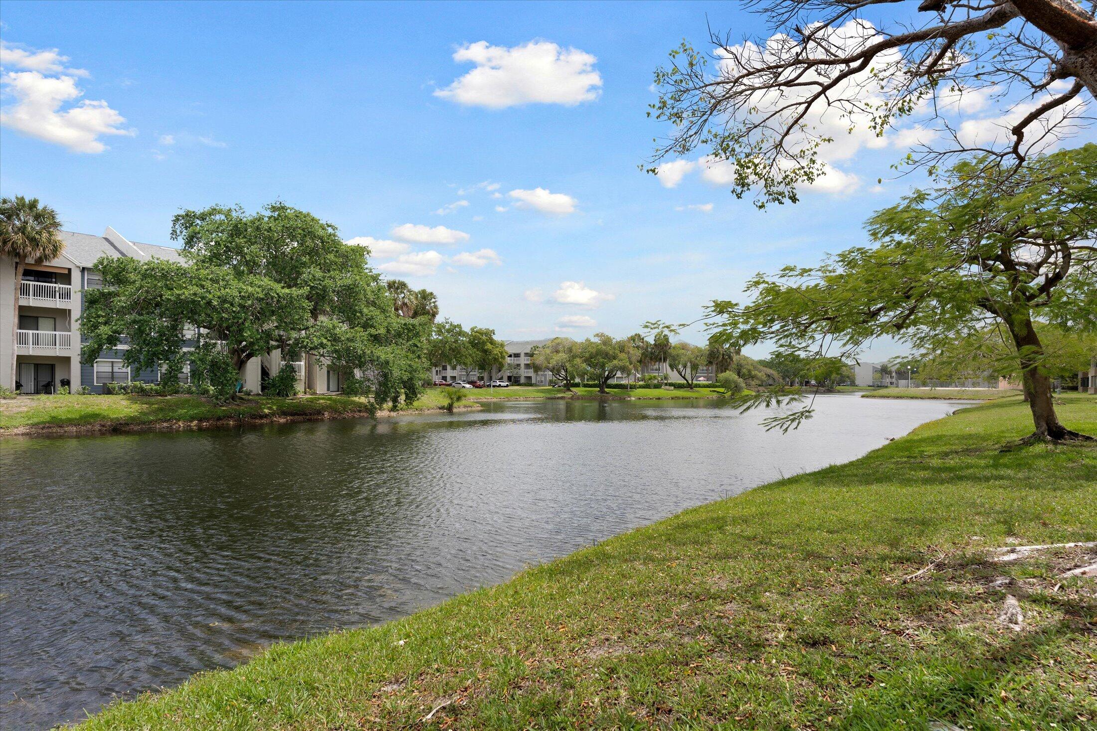 EATON AT HAMPTONS WEST CONDO - Residential