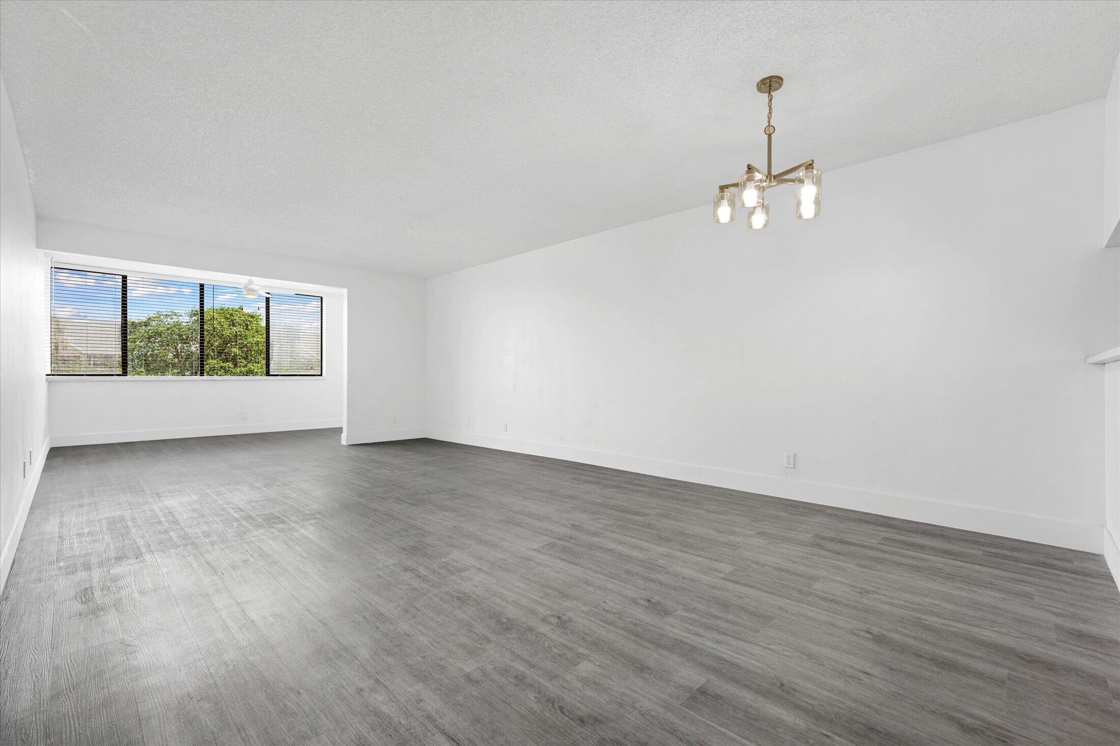 EATON AT HAMPTONS WEST CONDO - Residential