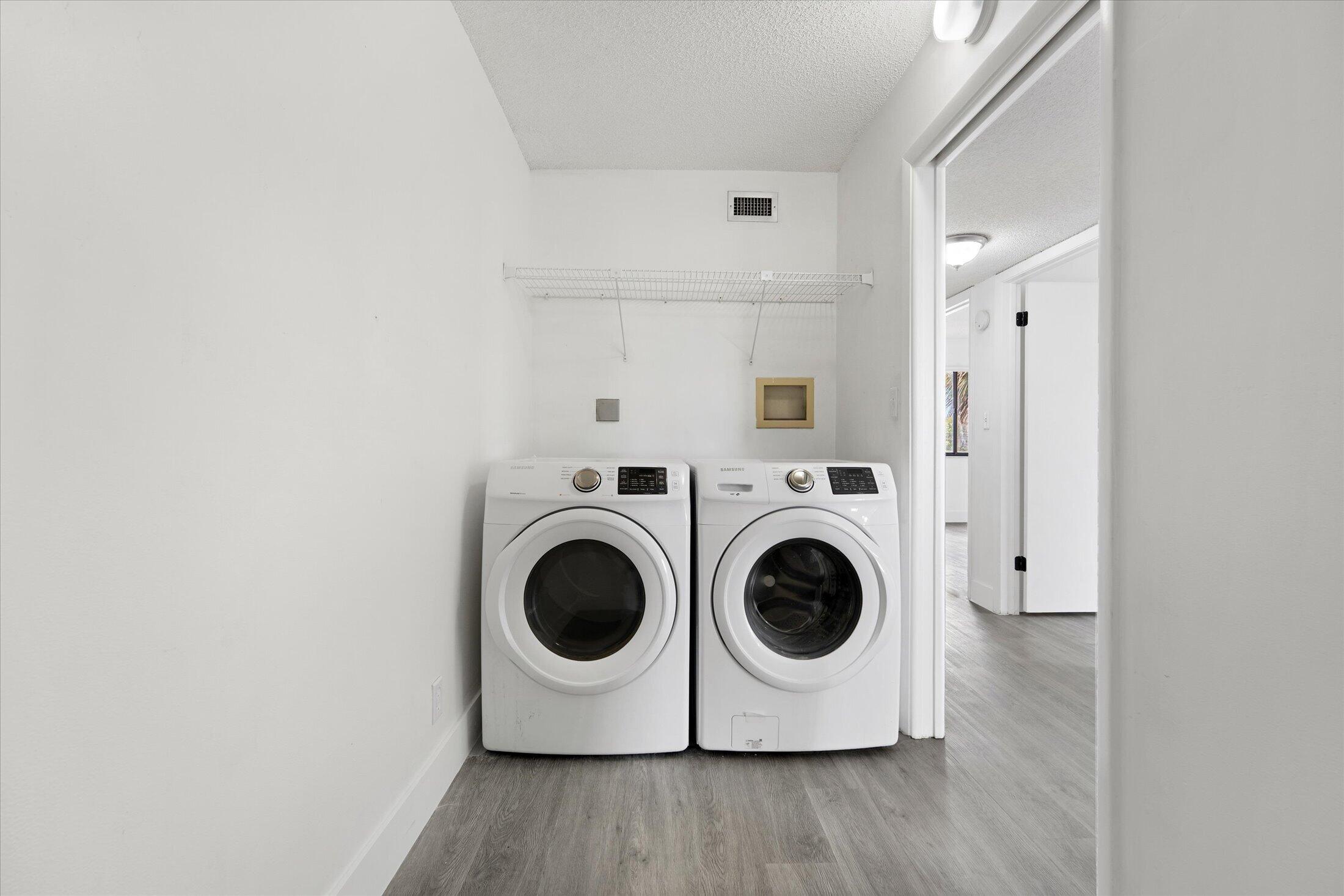 EATON AT HAMPTONS WEST CONDO - Residential