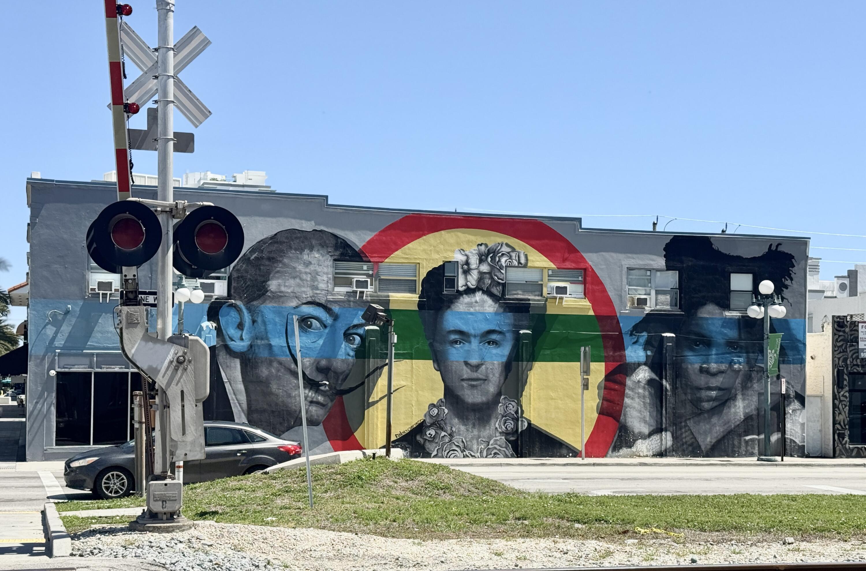 HOLLYWOOD STATION RES CONDO - Residential