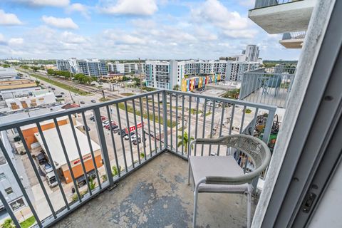 Tiny photo for 140 S Dixie Highway #905, Hollywood, FL 33020 (MLS # B26013028)