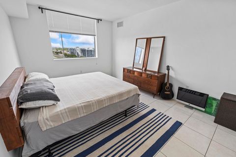 Tiny photo for 140 S Dixie Highway #905, Hollywood, FL 33020 (MLS # B26013028)