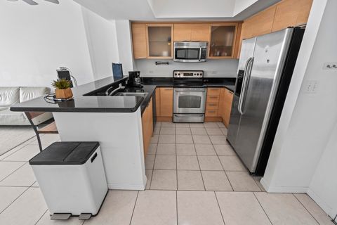Tiny photo for 140 S Dixie Highway #905, Hollywood, FL 33020 (MLS # B26013028)