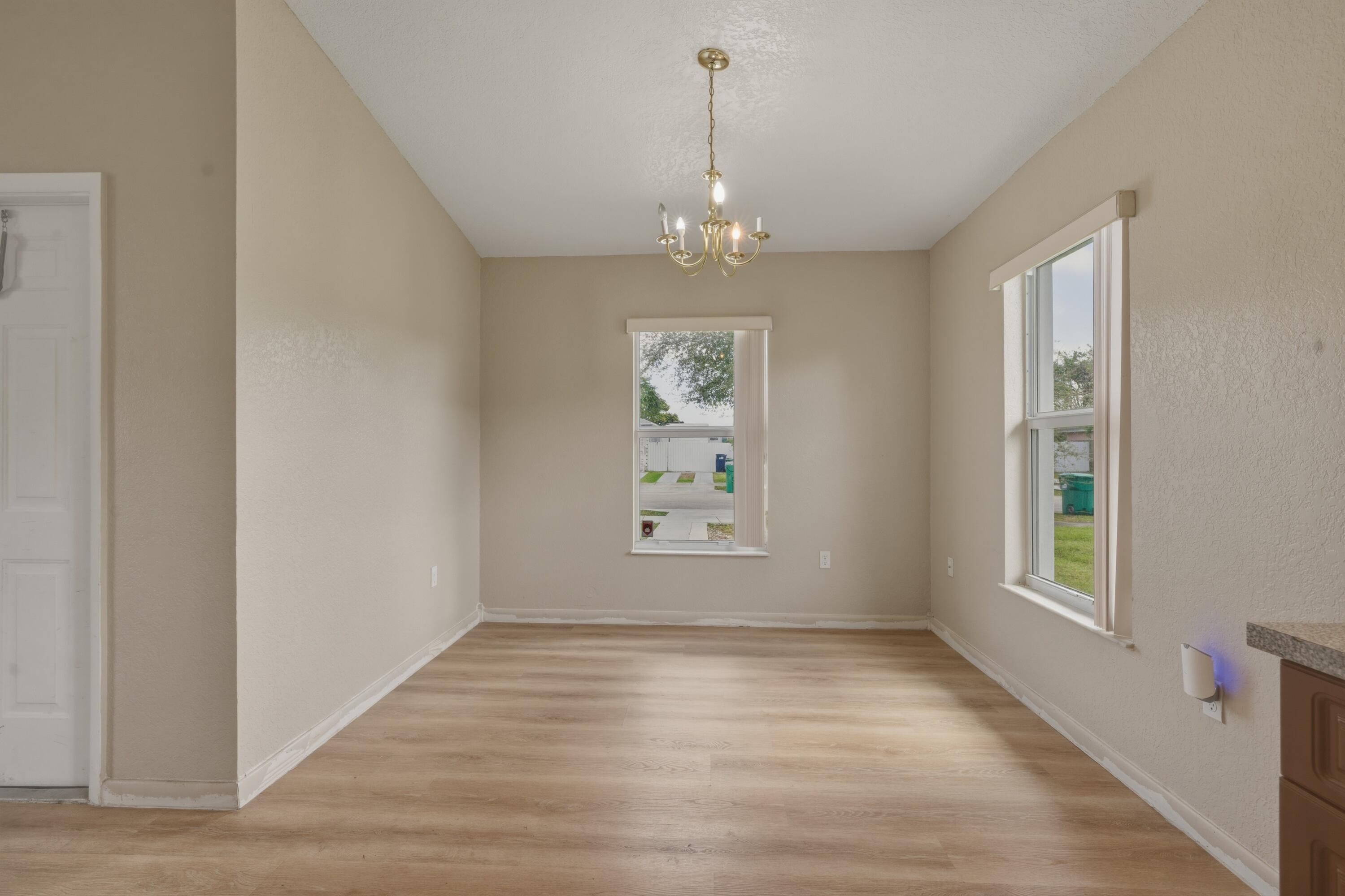 CARIBBEAN PALMS - Residential