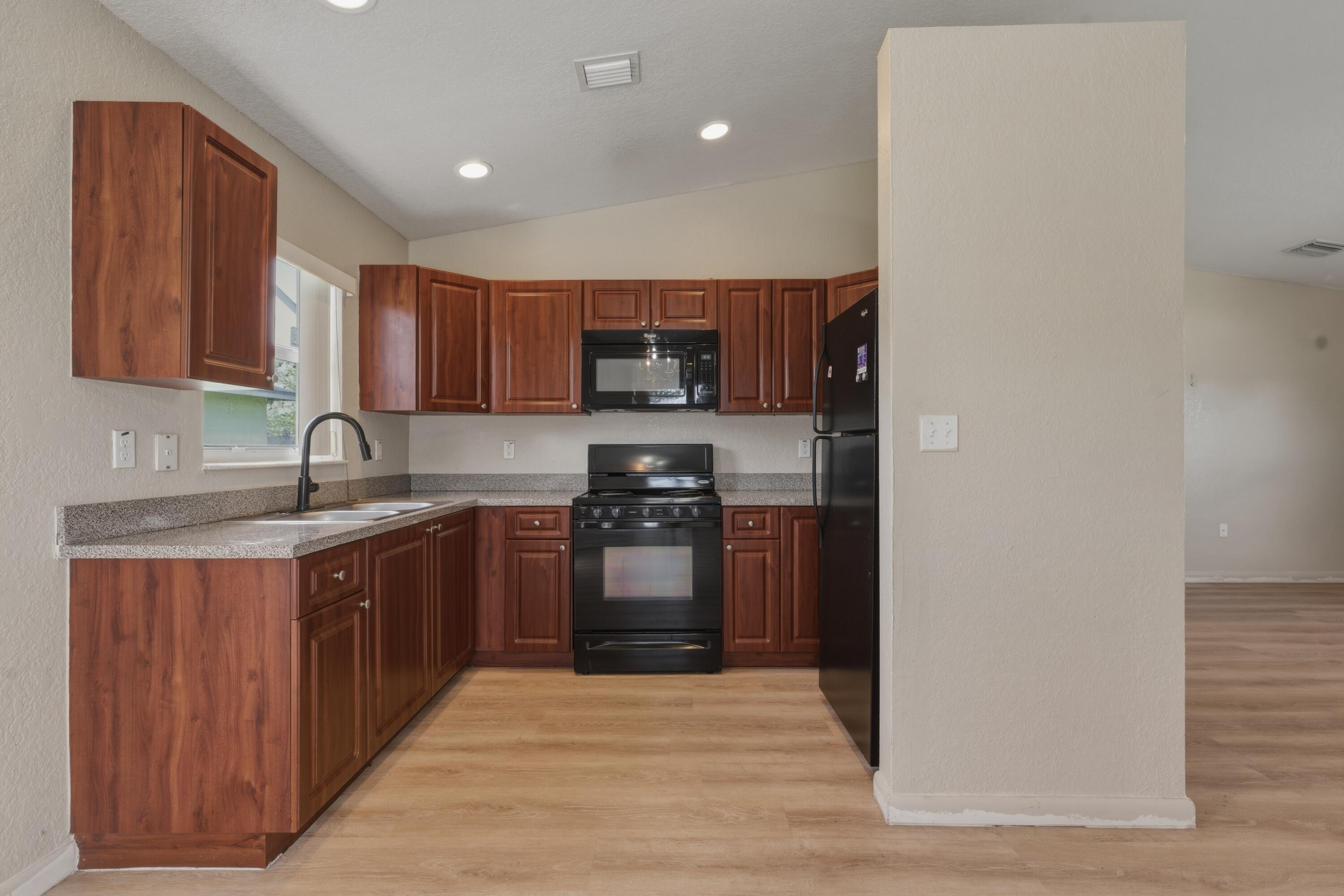 CARIBBEAN PALMS - Residential