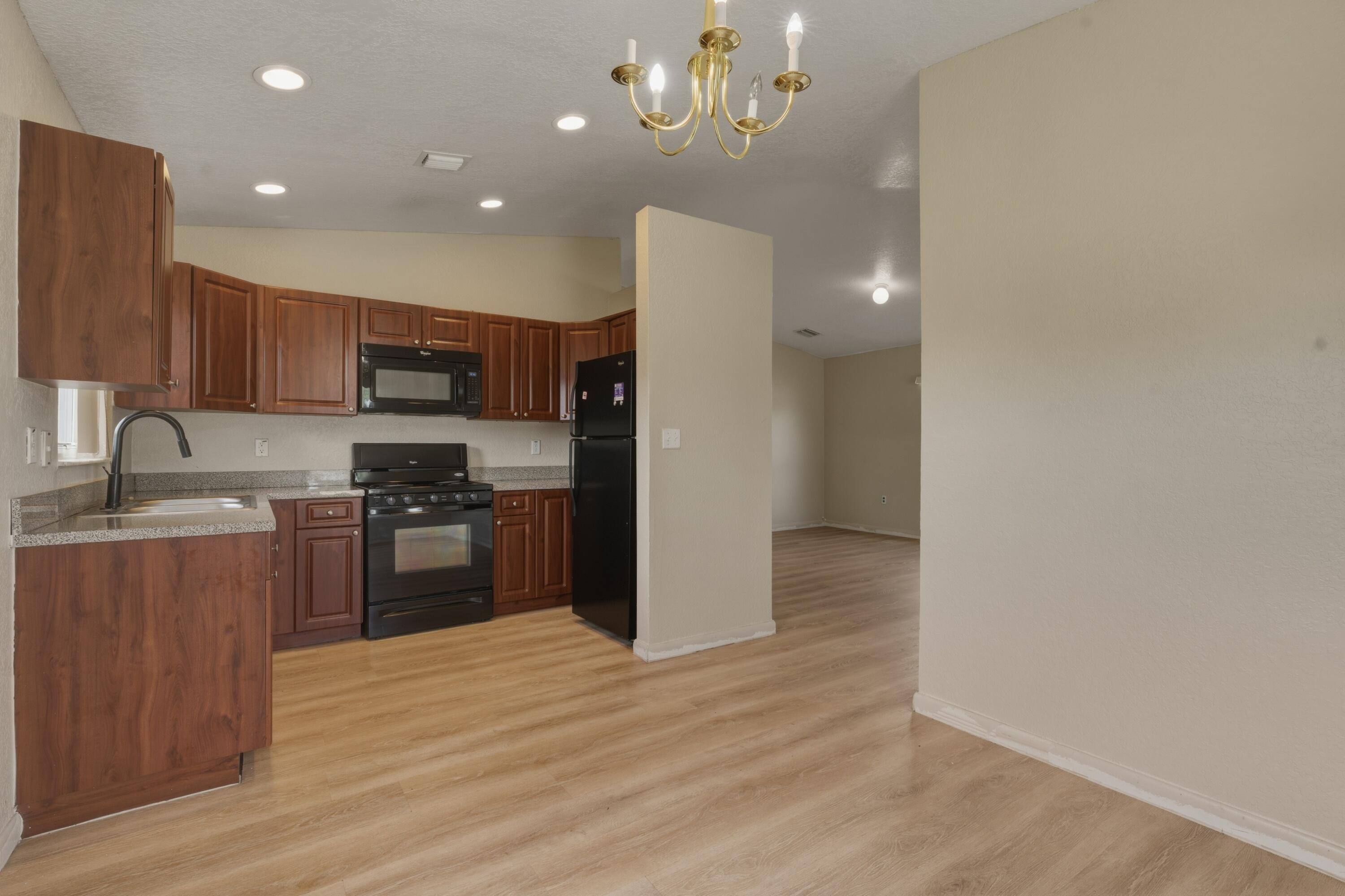 CARIBBEAN PALMS - Residential