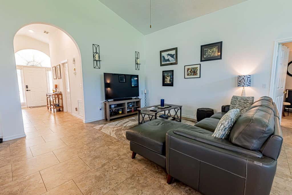 Photo of 442 SW Fairway Vista, Port Saint Lucie, FL 34986 (MLS # B26064153)