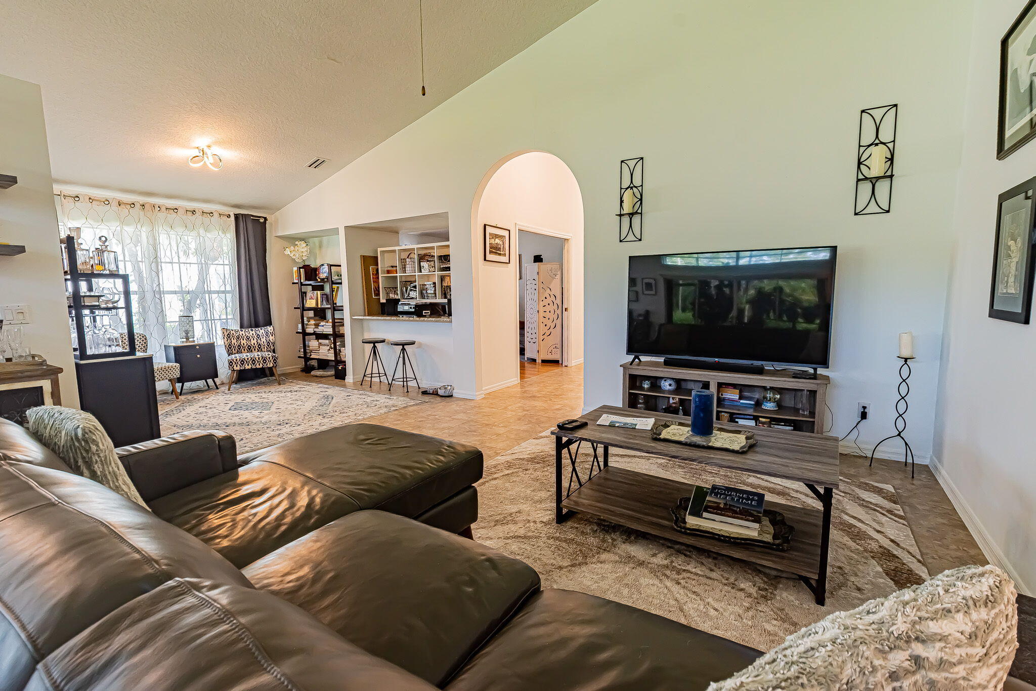 442 SW Fairway Vista