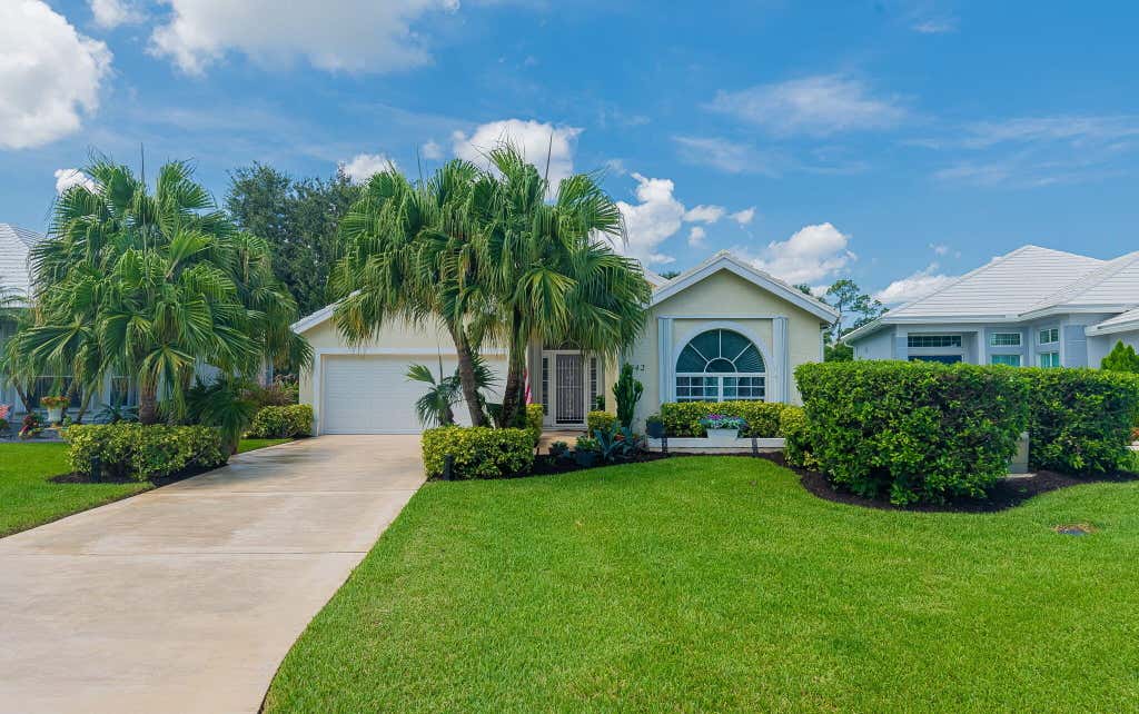 Photo of 442 SW Fairway Vista, Port Saint Lucie, FL 34986 (MLS # B26064153)