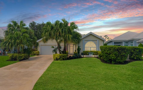 Photo of 442 SW Fairway Vista, Port Saint Lucie, FL 34986 (MLS # B26064153)