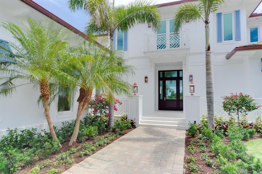 Beautiful lake and golf course views from this custom new 6 bedroom 7.5 bath home. Old growth solid Walnut flooring in the kitchen, family room, master bedroom & study. White Dolomite marble flooring, Granite counter tops & custom cabinetry throughout. Copper exterior lighting and gutters. Precision cut cedar shake roofing. 50′ Lap pool and spa.