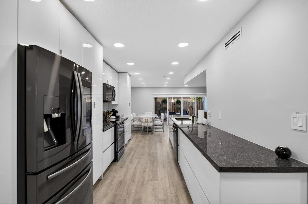 Photo of 3331 Farragut St, Hallandale Beach, FL 33021 (MLS # F10554122)