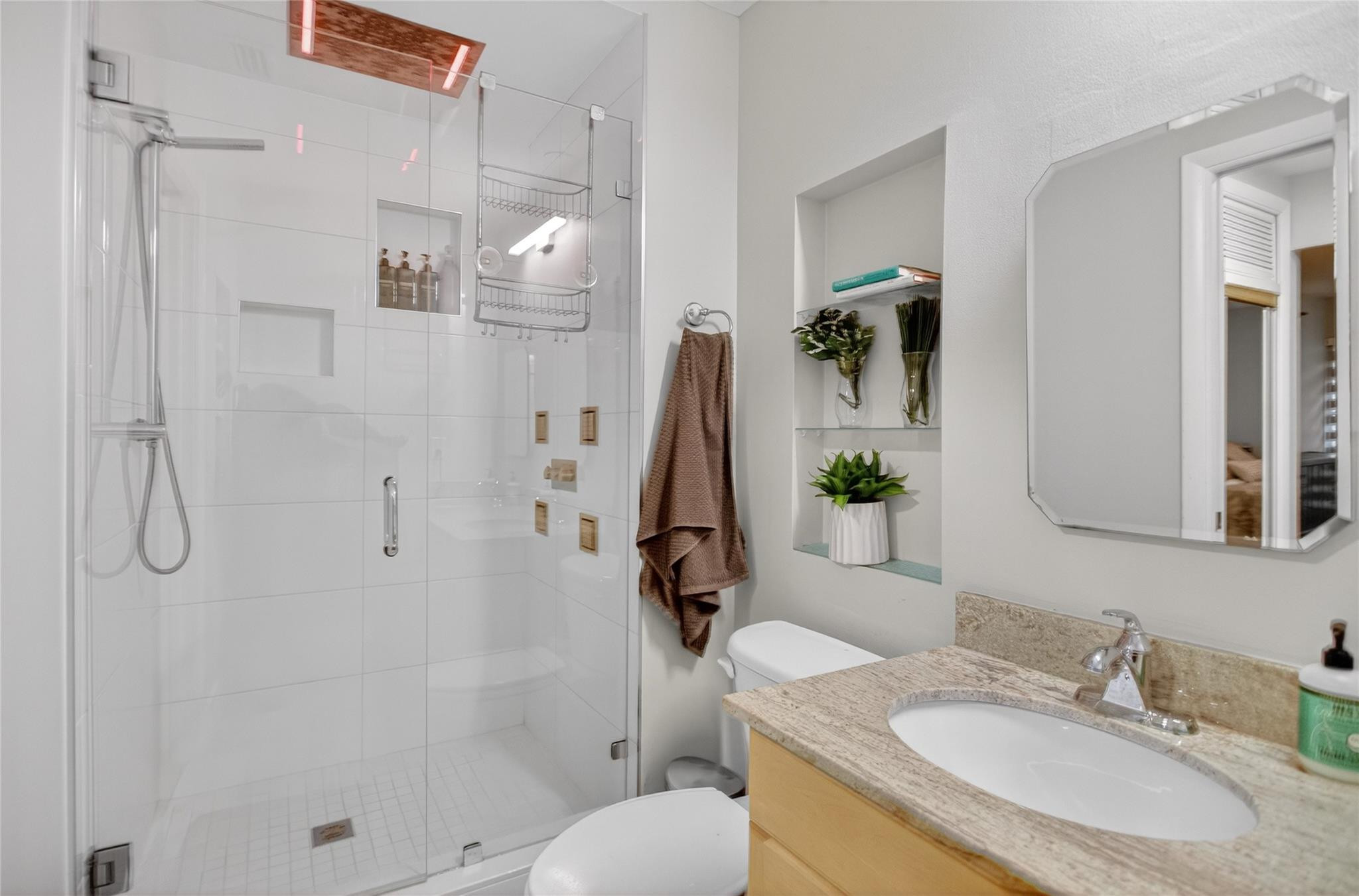 Hollywood Gardens - Residential