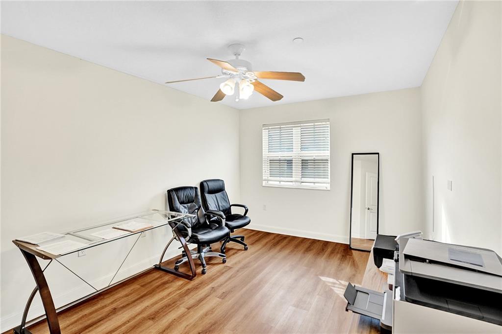 VICTORIA PARK - Residential Lease