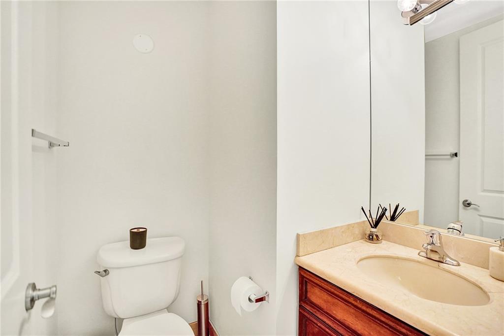 VICTORIA PARK - Residential Lease