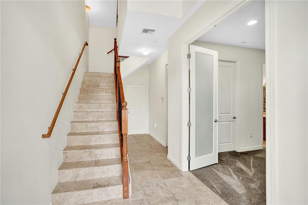 VICTORIA PARK - Residential Lease