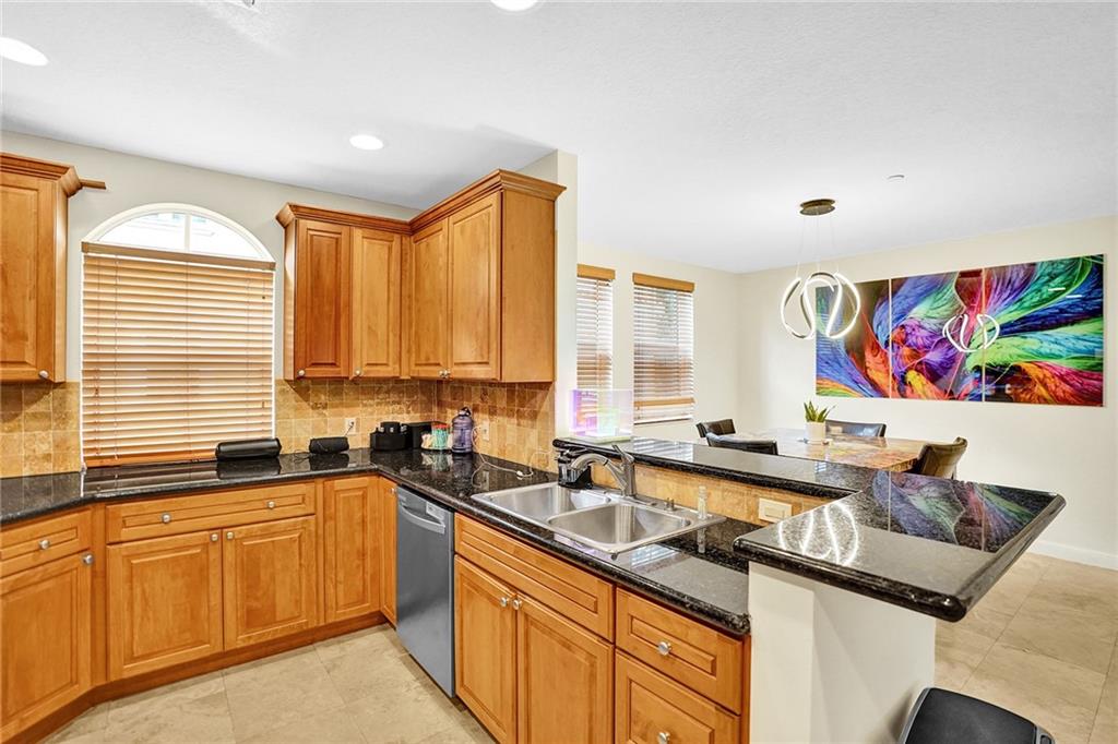 VICTORIA PARK - Residential Lease