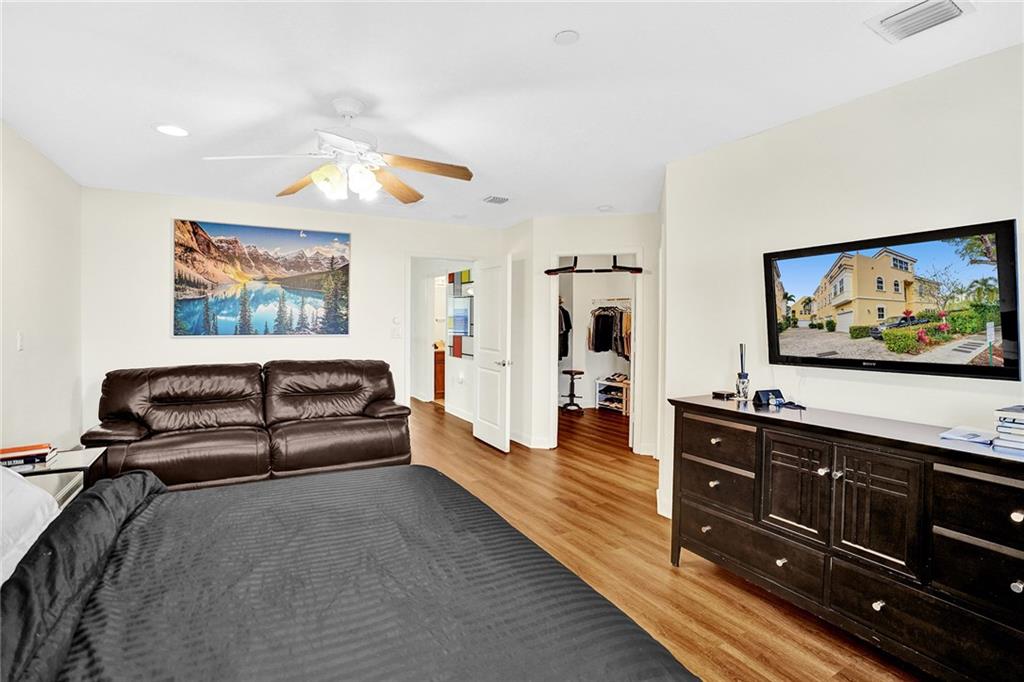 VICTORIA PARK - Residential Lease