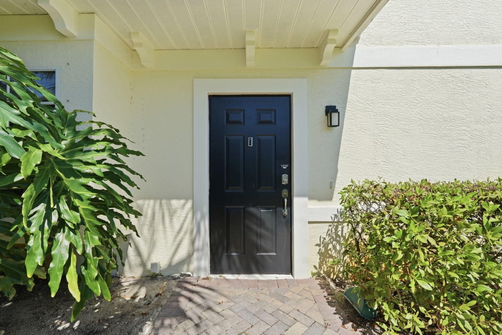 Photo of 2551 Creekside Drive, Fort Pierce, FL 34981 (MLS # B26044706)