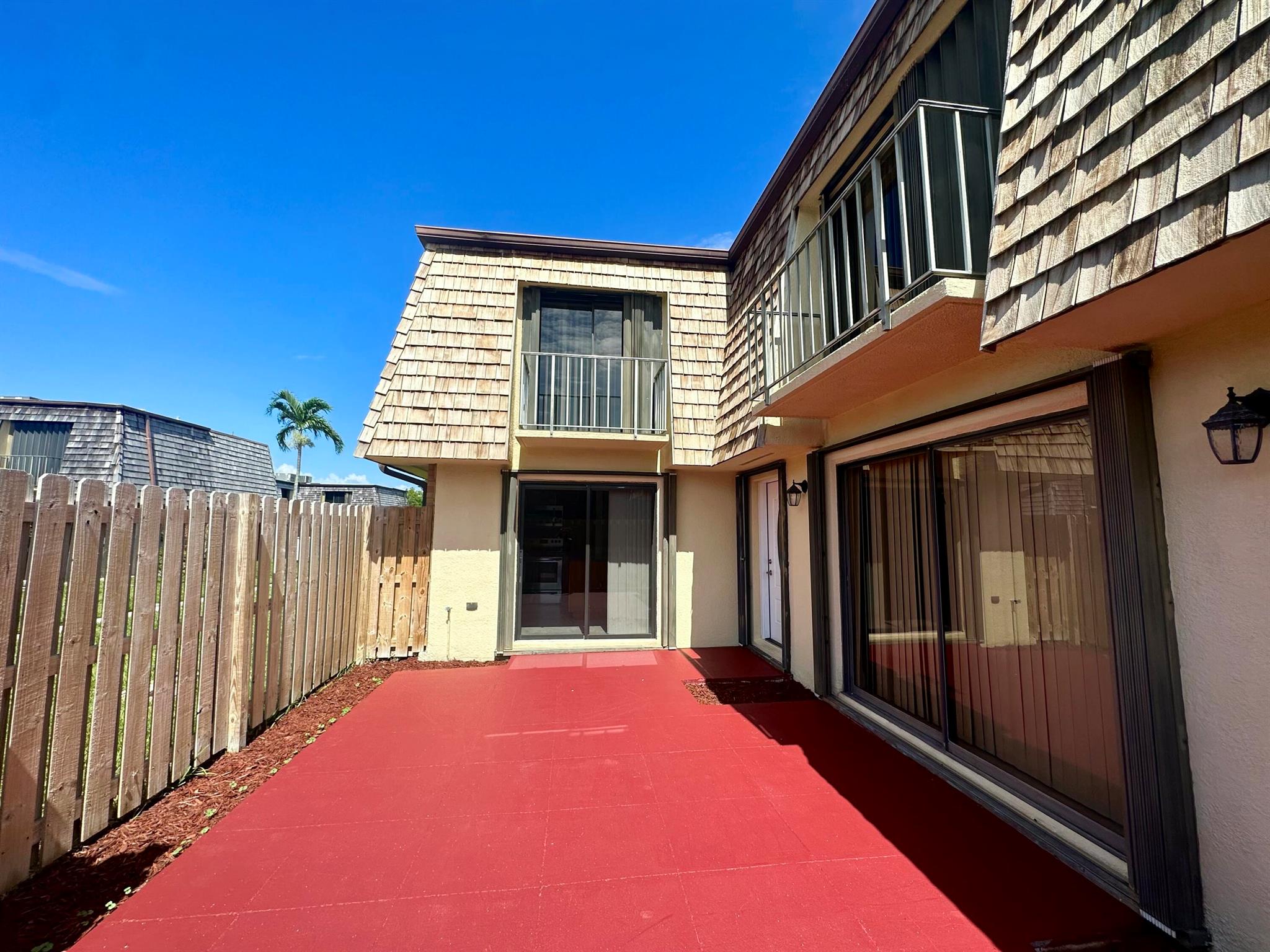 82 Lake Arbor Drive