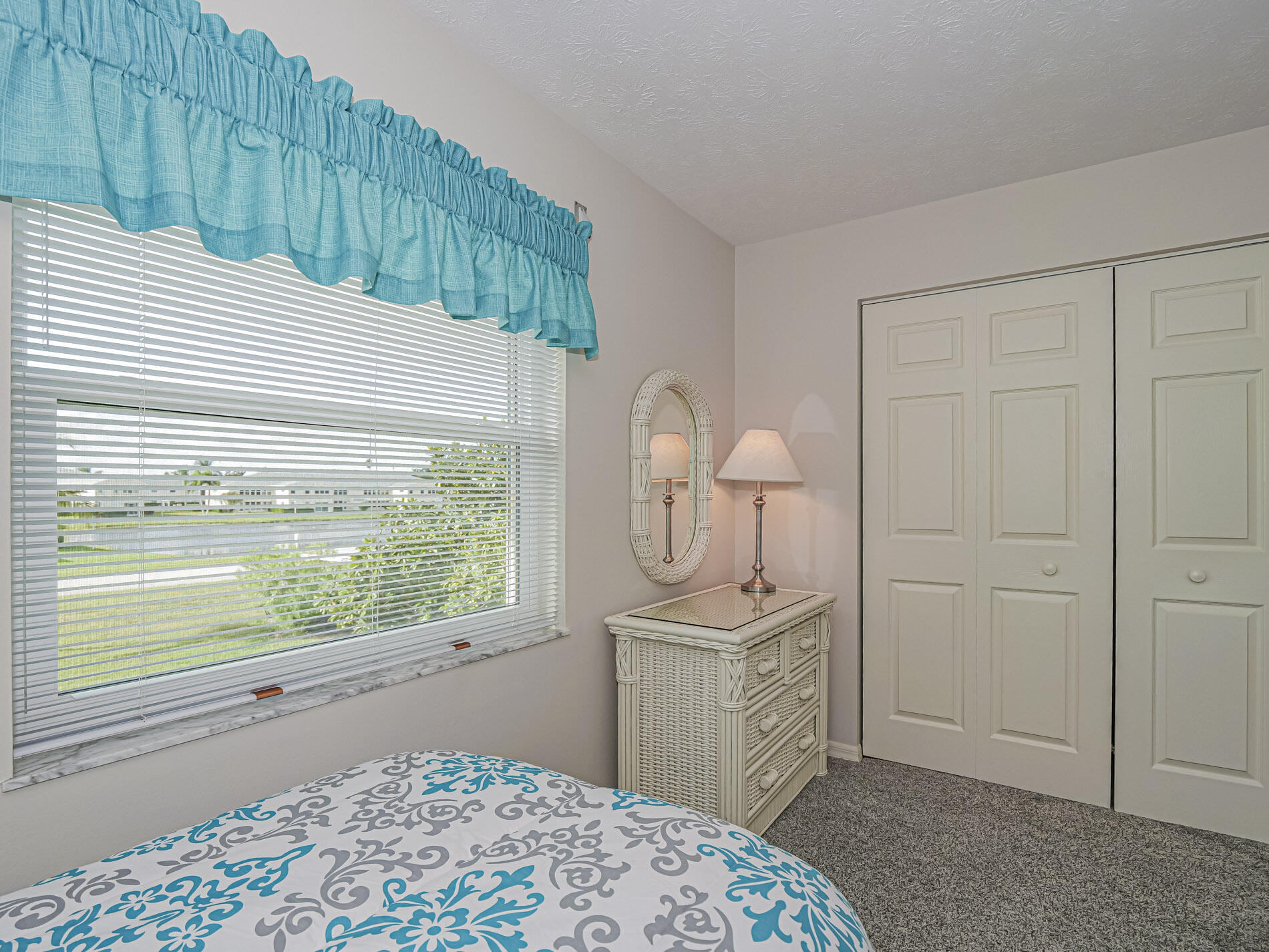 GROVE ISLE EAST CONDOMINIUM - Residential