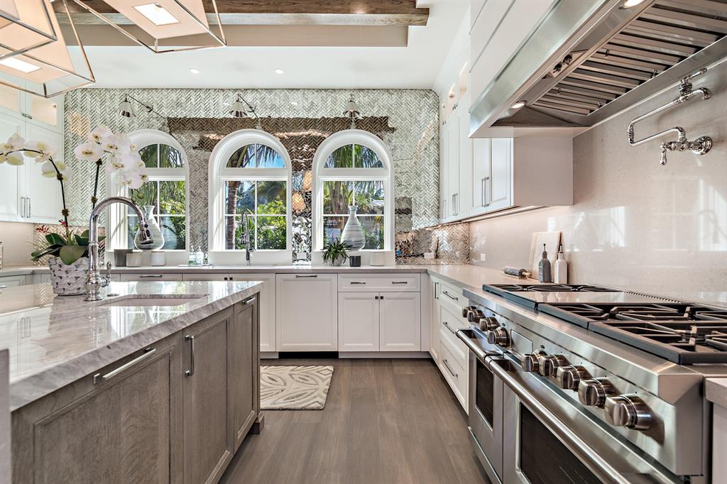 VIA VIZCAYA - Residential