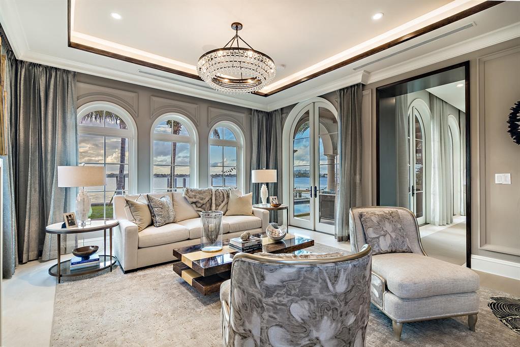 VIA VIZCAYA - Residential