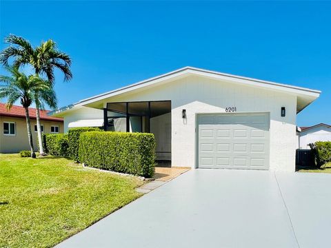 6201 Stanley Lane Delray Beach FL 33484