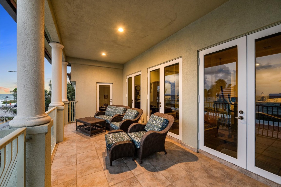 LAS OLAS BY THE SEA - Residential