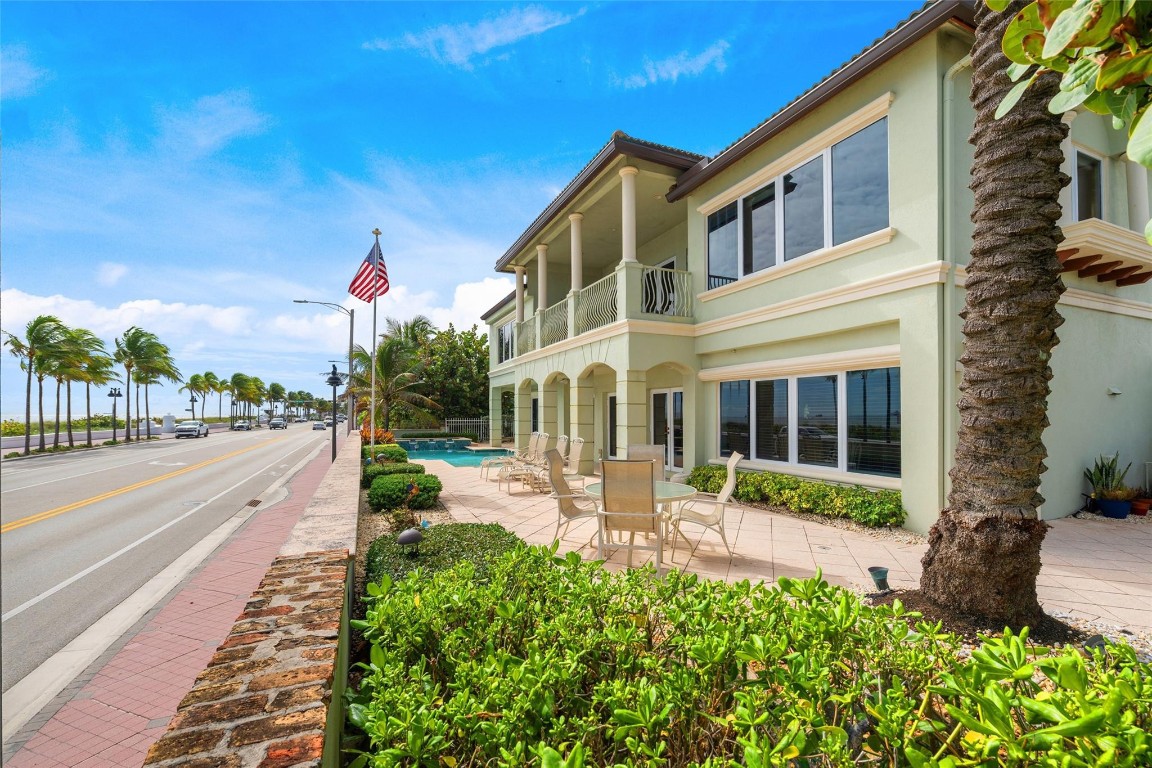 LAS OLAS BY THE SEA - Residential