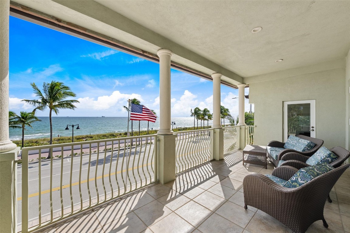 LAS OLAS BY THE SEA - Residential