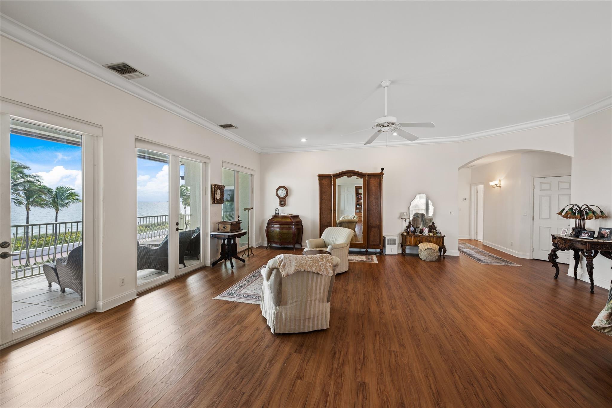 LAS OLAS BY THE SEA - Residential